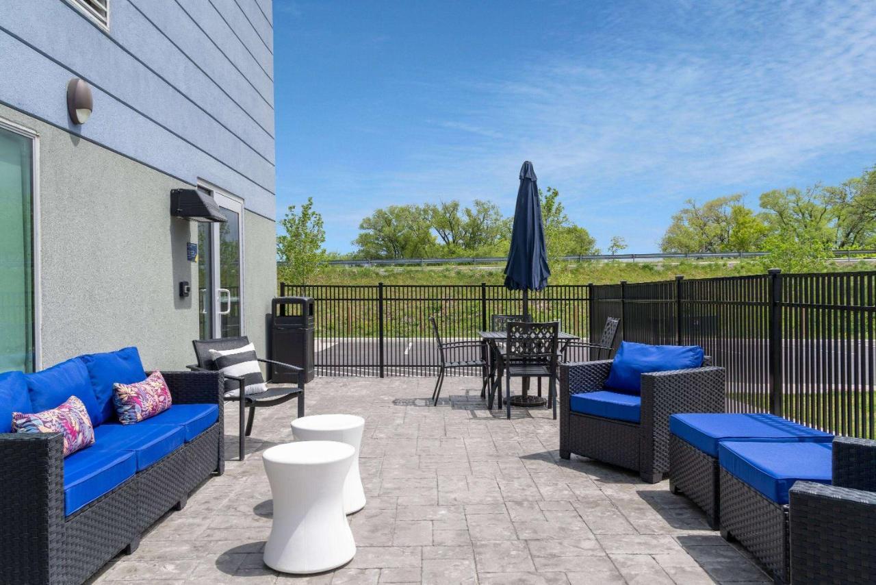 Microtel Inn & Suites By Wyndham Winchester Exterior foto